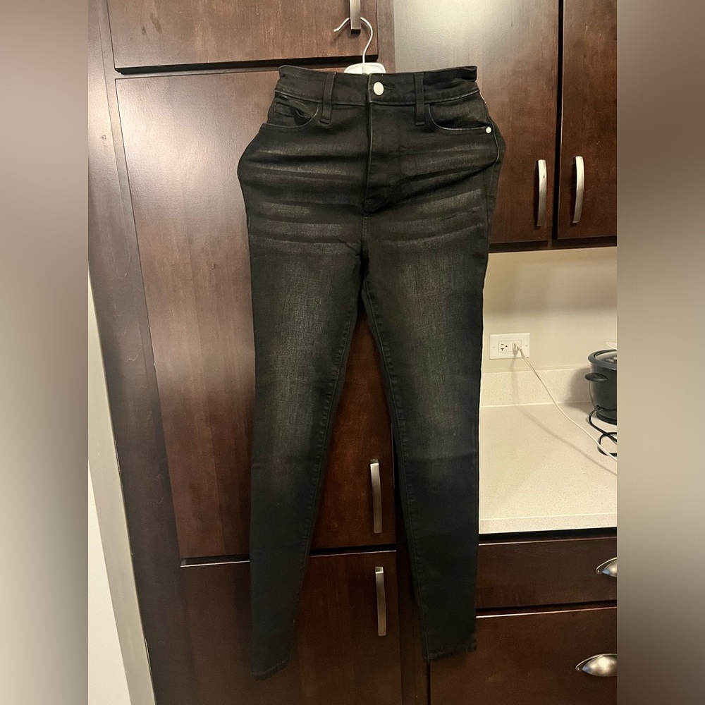 Black skinny jeans